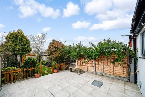 34 Hawkdene, London, E4 7PF