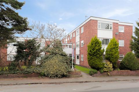 3 bedroom ground floor flat for sale, Bancroft Road, Hale