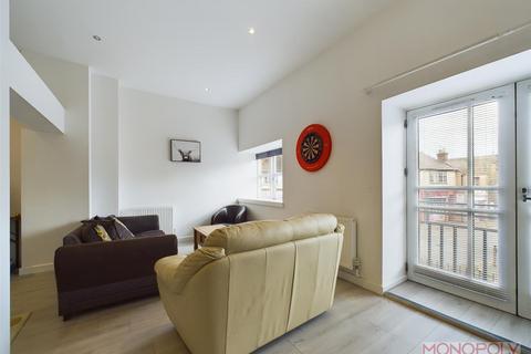 2 bedroom apartment for sale - Tuttle Street, Wrexham