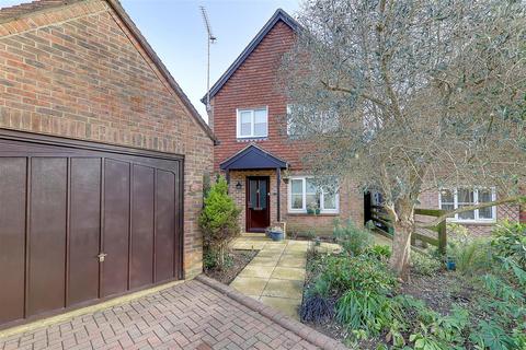 3 bedroom detached house for sale, Hunters Mews, Arundel BN18