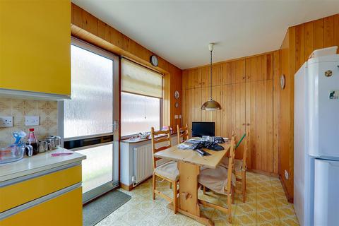 39 Coniston Road, Goring By Sea, Worthing, BN12 6JT