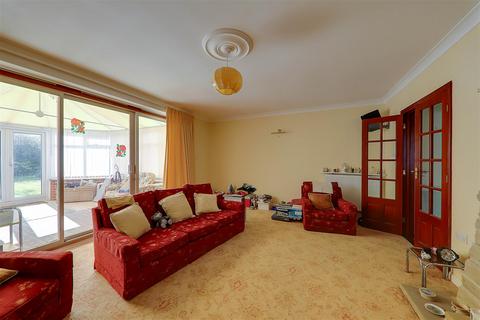 39 Coniston Road, Goring By Sea, Worthing, BN12 6JT