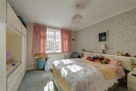39 Coniston Road, Goring By Sea, Worthing, BN12 6JT