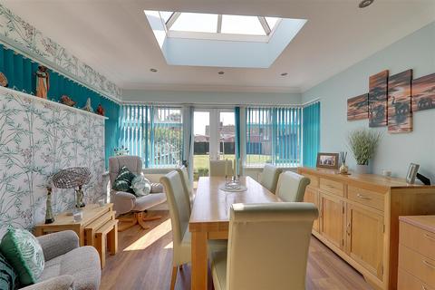 3 bedroom semi-detached bungalow for sale, Melrose Avenue, Worthing BN13