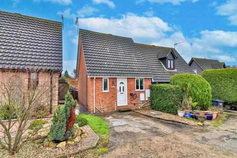 1 bedroom semi-detached house for sale, Aylward Close, Hadleigh, Ipswich