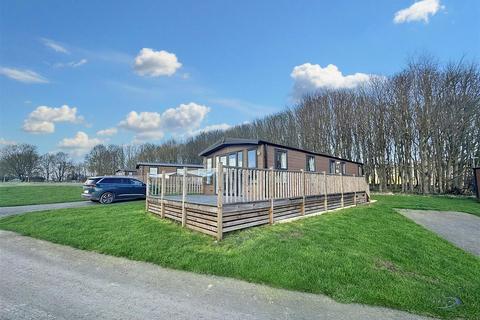 3 bedroom park home for sale, Bridlington Links Golf & Leisure Estate, Flamborough Road, Sewerby, Bridlington, East Yorkshire, YO15 1DW