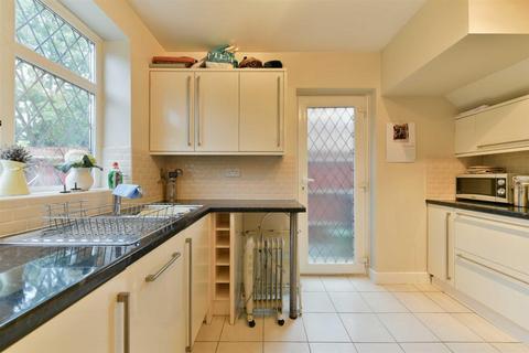 163 Stoneleigh Park Road, Epsom, KT19 0RH