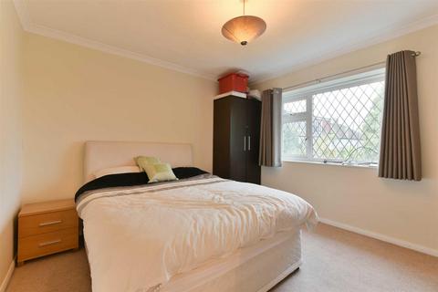 163 Stoneleigh Park Road, Epsom, KT19 0RH