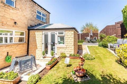 3 bedroom detached house for sale, Featherbed Close, Greetland, Halifax