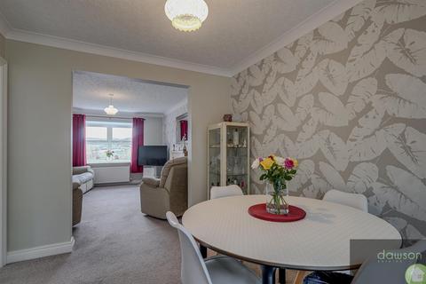3 bedroom detached house for sale, Featherbed Close, Greetland, Halifax