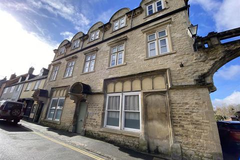 Calne - 3 bedroom apartment for sale