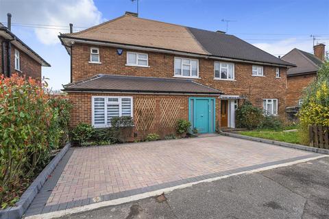 3 bedroom semi-detached house for sale - Crabtree Close, Bushey WD23