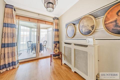 13 The Vyne, Bexleyheath, DA7 6DZ