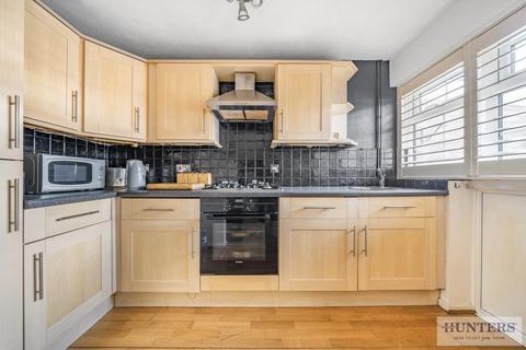 13 The Vyne, Bexleyheath, DA7 6DZ