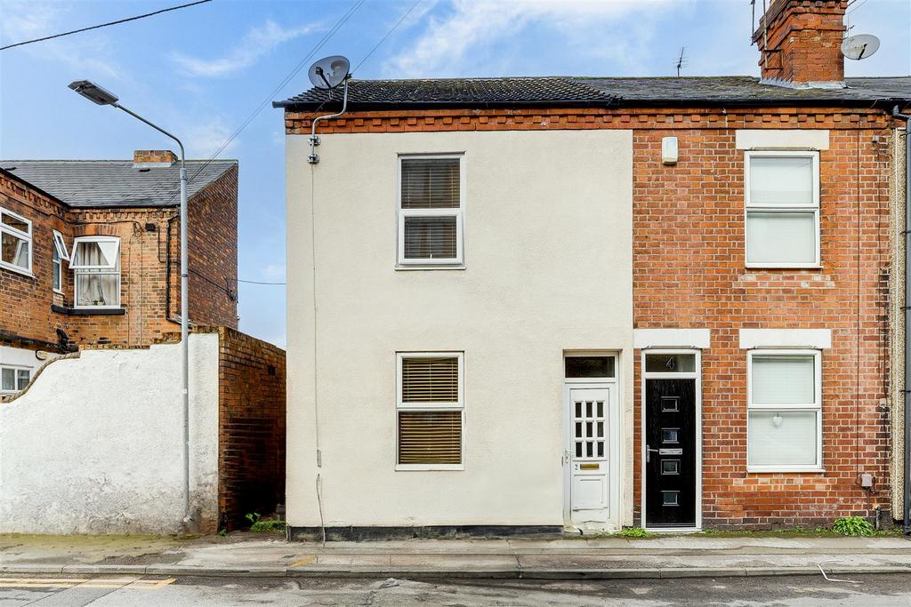 Curzon Street, Netherfield NG4 2 bed end of terrace house for sale £