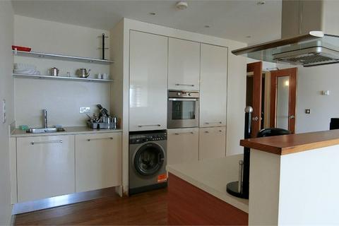 2 bedroom apartment to rent - Maia House, Falcon Drive, Cardiff Bay CF10