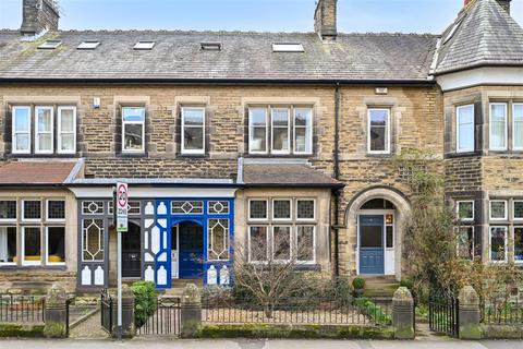 4 bedroom townhouse for sale, Oxford Villas, Guiseley, Leeds