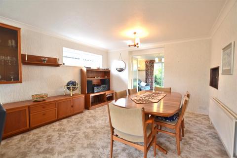 4 bedroom detached house for sale, Dukes Mead, Fleet GU51