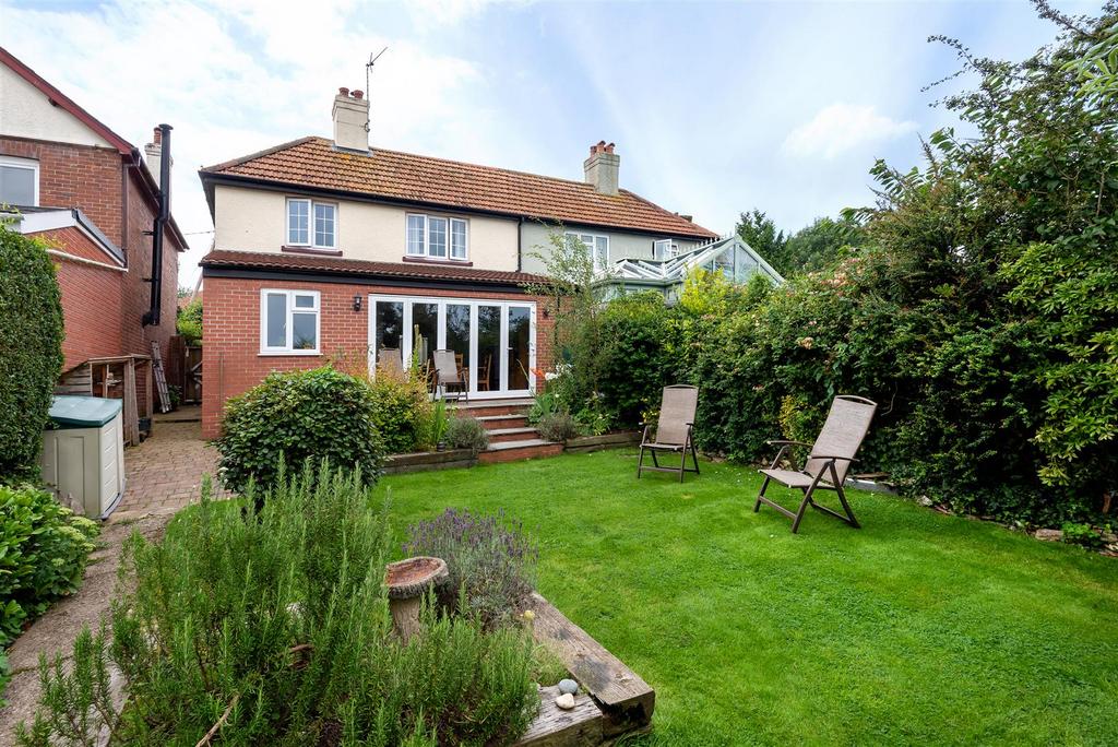 9 Hillside, Colyton 3 bed semidetached house for sale £300,000