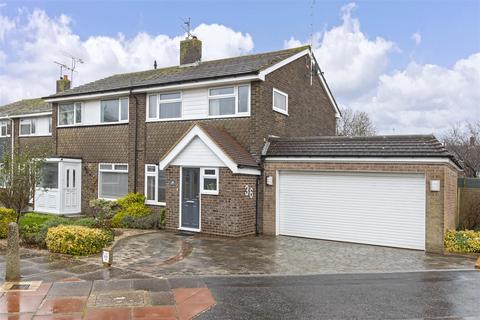 36 Coleridge Crescent, Goring By Sea, Worthing, BN12 6LT