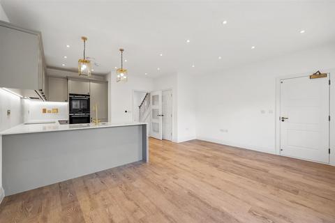 4 bedroom semi-detached house to rent - Brand New 4 bedroom in Sunninghill Square | Ascot | Berkshire