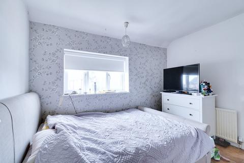 2 Monnow Green, Aveley, South Ockendon, RM15 4RR