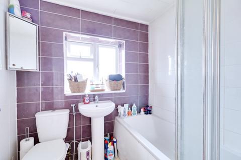 2 Monnow Green, Aveley, South Ockendon, RM15 4RR