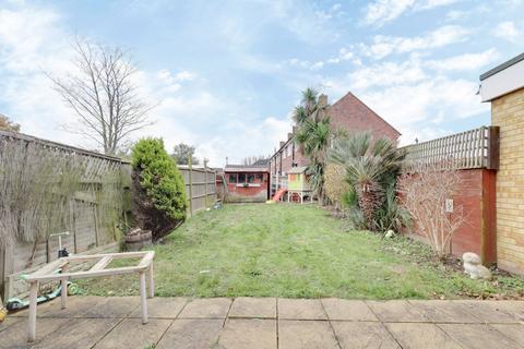 2 Monnow Green, Aveley, South Ockendon, RM15 4RR