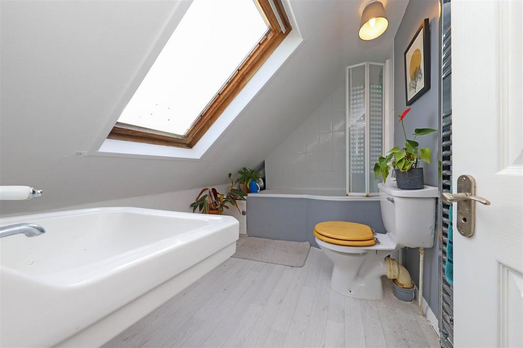 Nicholas james st andrews en suite .jpg