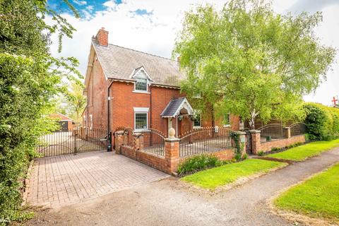 5 bedroom detached house for sale, Saundby NOTTINGHAMSHIRE