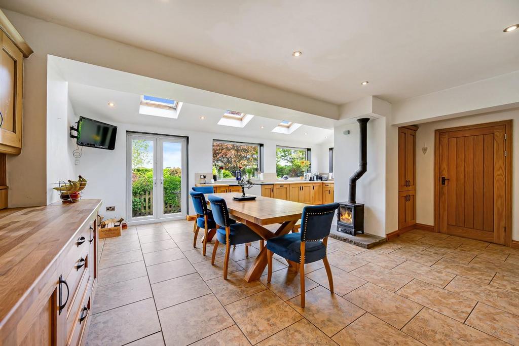 Dining Kitchen