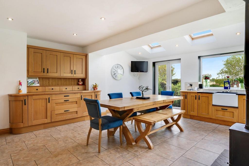 Dining Kitchen