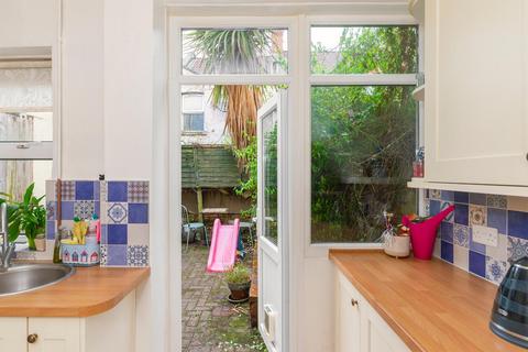 29 Barratt Street, Bristol, BS5 6DE