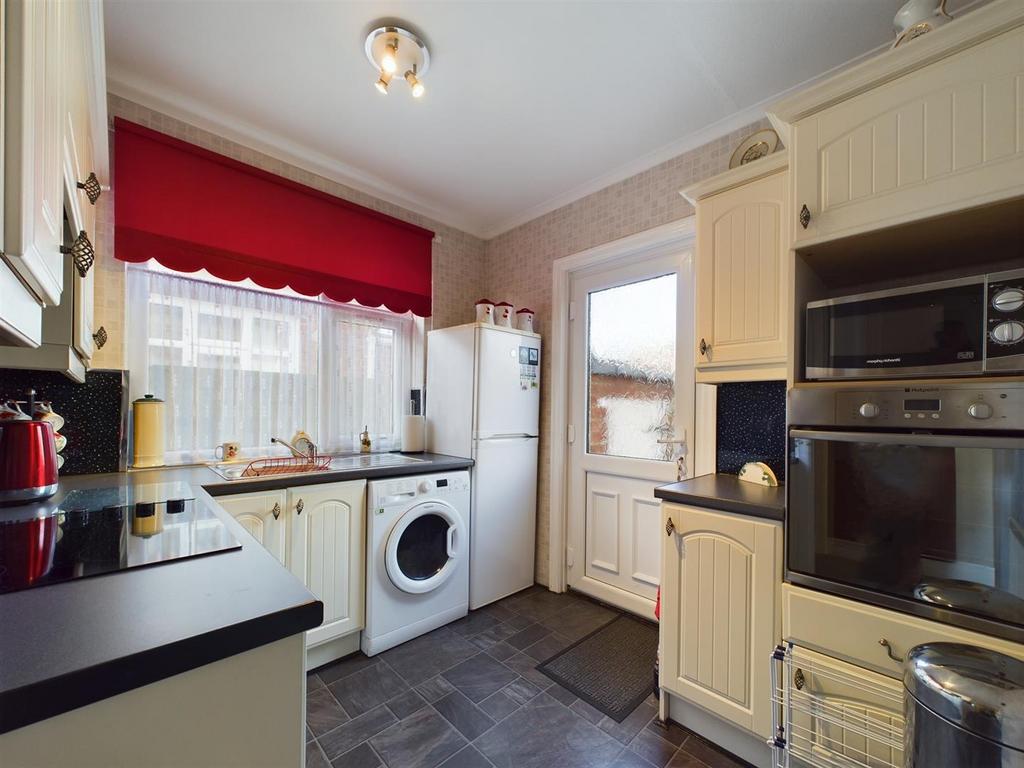 Drumoyne Gardens, West Monkseaton 2 bed semidetached bungalow for sale