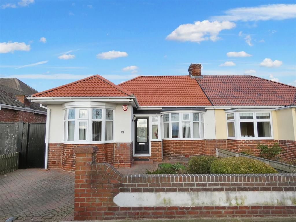 Drumoyne Gardens, West Monkseaton 2 bed semidetached bungalow for sale £280,000