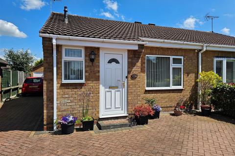 2 bedroom semi-detached bungalow for sale, 61 Bracken Road, Driffield, YO25 6UP