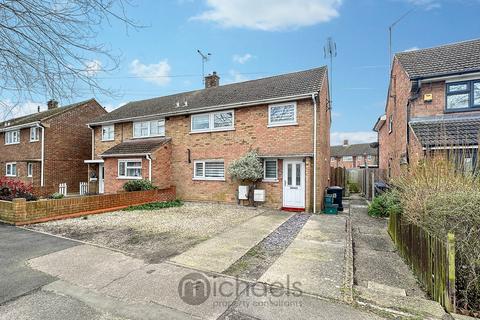 3 bedroom semi-detached house for sale - Berechurch Hall Road, Colchester , Colchester, CO2