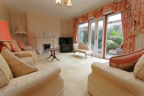 3 bedroom detached house for sale - Leys Close, Pedmore, Stourbridge, DY9