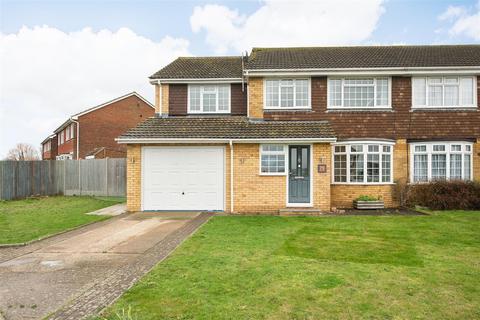 4 bedroom semi-detached house for sale, Columbia Avenue, Whitstable