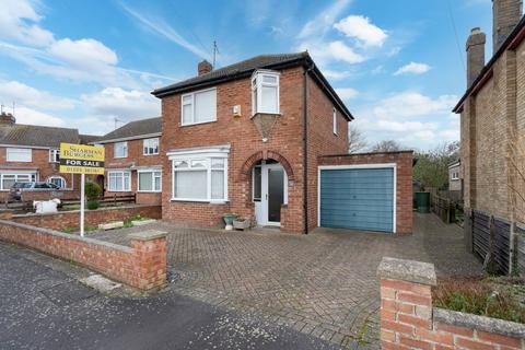 3 bedroom detached house for sale, Almond Walk, Boston, PE21