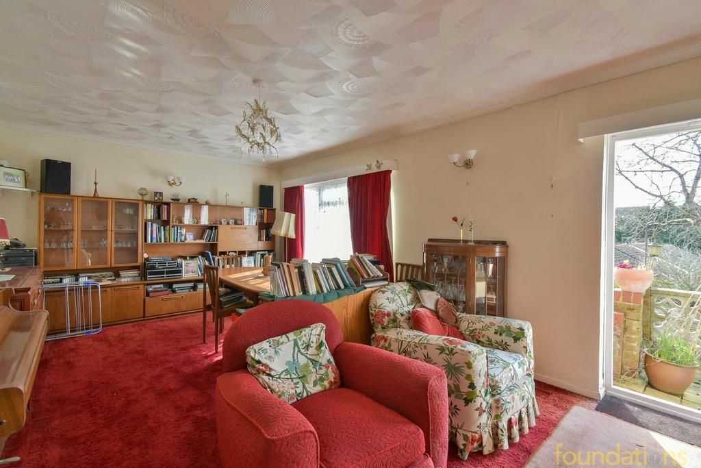 Pebsham Lane, BexhillonSea, TN40 3 bed detached house for sale £390,000