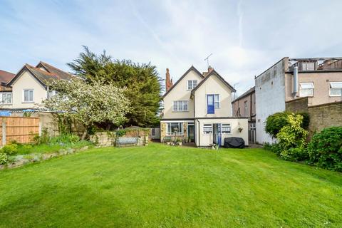 5 bedroom detached house for sale, Preston Road, Westcliff-On-Sea SS0