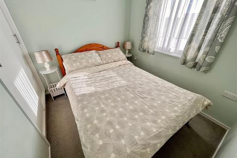 2 bedroom chalet for sale, Sunbeach, California