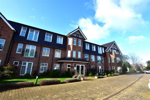 Barclay Mews, Cromer