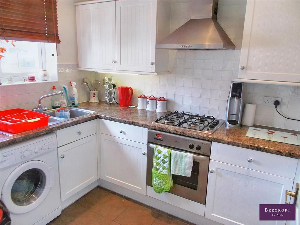 Welland Crescent, Elsecar, Barnsley 3 bed property £170,000