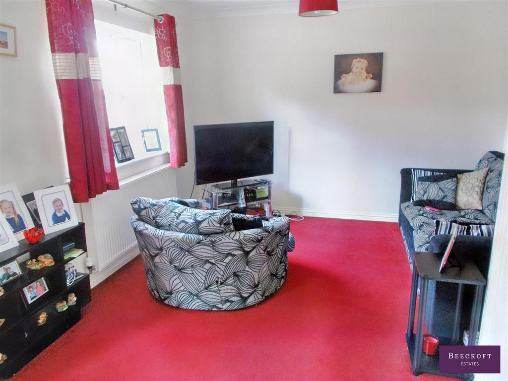 Welland Crescent, Elsecar, Barnsley 3 bed property £170,000