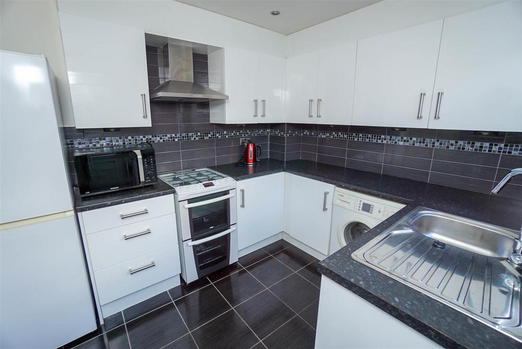 KITCHEN (1 of 1).jpg