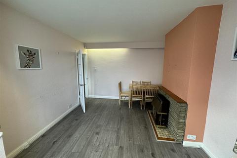 3 bedroom house to rent - Dimsdale Drive, Enfield