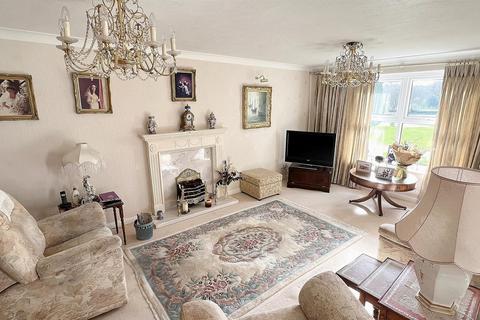 12 Lakeside, Little Aston, Sutton Coldfield, B74 3BJ