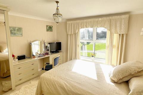 12 Lakeside, Little Aston, Sutton Coldfield, B74 3BJ